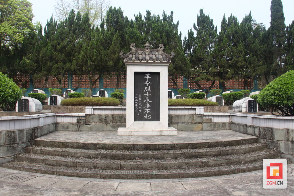 图：荣县烈士陵园